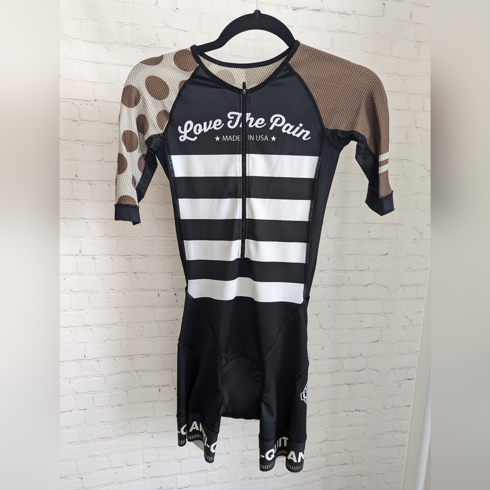 Love the Pain Triathlon cycling suit